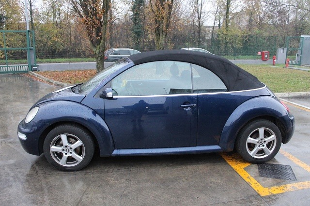 VOLKSWAGEN NEW BEETLE 1.9 D 74KW 5M 2P (2004) RICAMBI IN MAGAZZINO