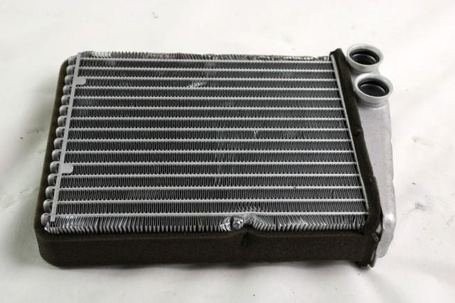 GRELEC RADIATORJA OEM N. A1698300061 ORIGINAL REZERVNI DEL MERCEDES CLASSE B W245 T245 5P (2005 - 2011) DIESEL LETNIK 2011