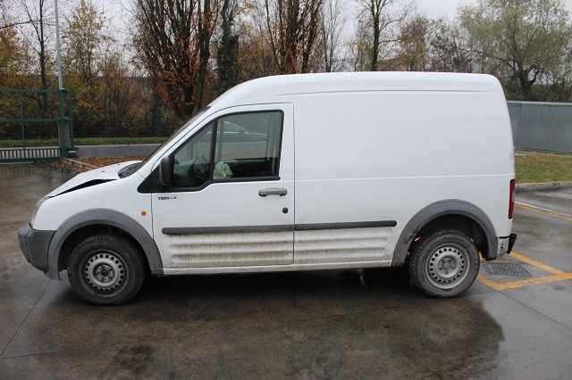 FORD TRANSIT CONNECT 1.8 D 66KW 5M 2P (2007) RICAMBI IN MAGAZZINO