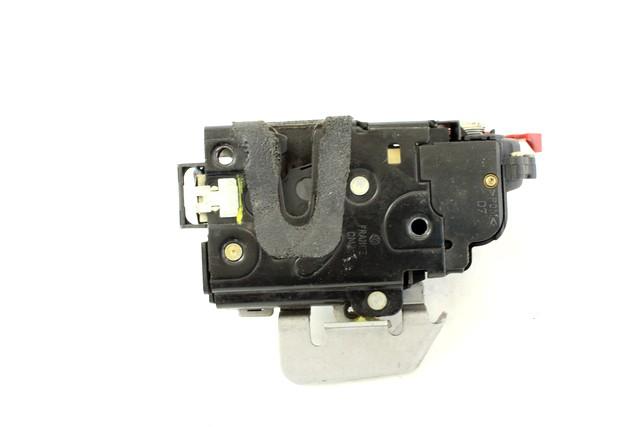 CENTRALNI ZAKLEP SPREDNJIH VRAT  OEM N. 4E1837016 ORIGINAL REZERVNI DEL AUDI A8 MK2 D3/4E (2002 - 2009)BENZINA LETNIK 2004