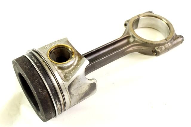 BAT ROCICNE GREDI/ OEM N. 04L107065A001 ORIGINAL REZERVNI DEL AUDI A4 B9 BER/SW/ALLROAD (2015 - 2019)DIESEL LETNIK 2016