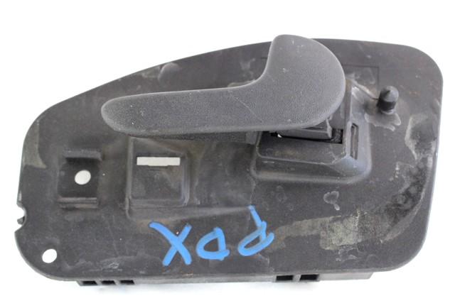 NOTRANJA KLJUKA  OEM N. 13104270 ORIGINAL REZERVNI DEL OPEL CORSA C X01 (10/2000 - 2004) BENZINA LETNIK 2002