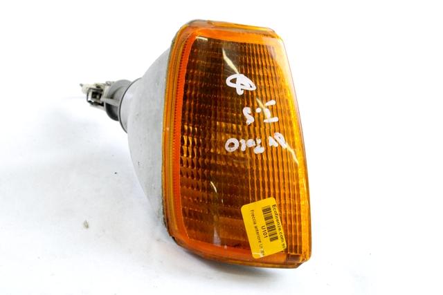 SPREDNJI INDIKATOR OEM N. 867953050 ORIGINAL REZERVNI DEL VOLKSWAGEN POLO 86C 80 (1982 - 1994)BENZINA LETNIK 1990