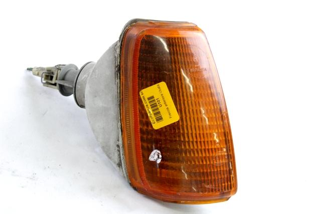 SPREDNJI INDIKATOR OEM N. 867953050 ORIGINAL REZERVNI DEL VOLKSWAGEN POLO 86C 80 (1982 - 1994)BENZINA LETNIK 1990