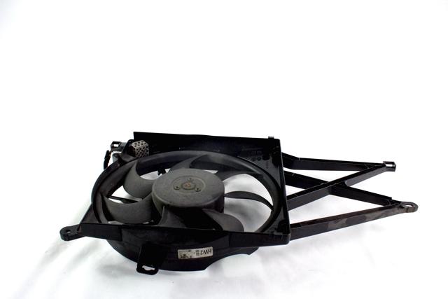 VENTILATOR HLADILNIKA OEM N. 13205946 ORIGINAL REZERVNI DEL OPEL ASTRA H A04 L48 L08 L35 L67 R 5P/3P/SW (2007 - 2010) BENZINA/GPL LETNIK 2010