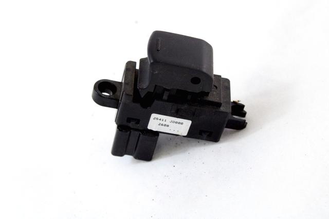 ZADNJE STIKALO OEM N. 25411JD000 ORIGINAL REZERVNI DEL NISSAN QASHQAI J10C (2006 - 2010) DIESEL LETNIK 2009