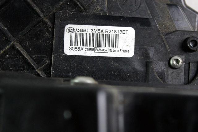 CENTRALNO ZAKLEPANJE PREDNIH LEVIH VRAT OEM N. 3M5AR21813ET ORIGINAL REZERVNI DEL FORD FOCUS DA HCP DP MK2 R BER/SW (2008 - 2011) DIESEL LETNIK 2008