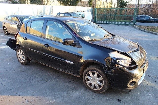 RENAULT CLIO 1.5 D 55KW 5M 5P (2012) RICAMBI IN MAGAZZINO