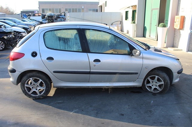 PEUGEOT 206 1.4 D 50KW 5M 5P (2002) RICAMBI IN MAGAZZINO