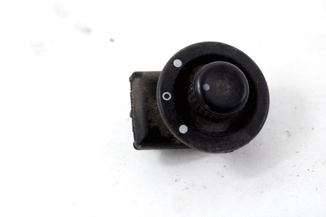 INSTRUMENT / STIKALA / ORODJA  OEM N. 8200002442 ORIGINAL REZERVNI DEL RENAULT CLIO BR0//1 CR0/1 KR0/1 MK3 R (05/2009 - 2013) DIESEL LETNIK 2012