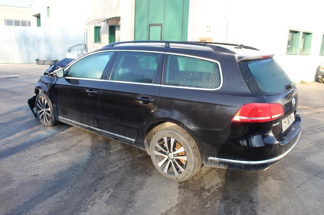 VOLKSWAGEN PASSAT SW 1.6 D 77KW 6M 5P (2012) RICAMBI IN MAGAZZINO