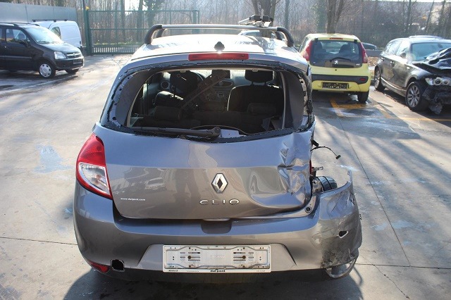 RENAULT CLIO 1.2 B 74KW 5M 3P (2010) RICAMBI IN MAGAZZINO