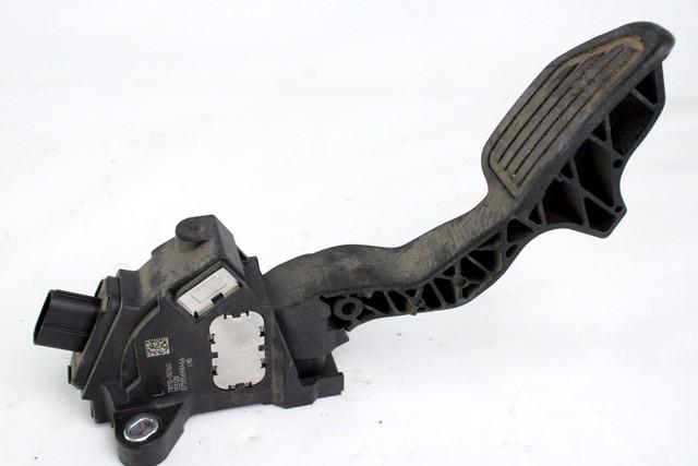 PEDALI OEM N. 781100D160 ORIGINAL REZERVNI DEL TOYOTA YARIS P13 MK3 XP130 (2011-2017)IBRIDO (ELETRICO-BENZINA) LETNIK 2014