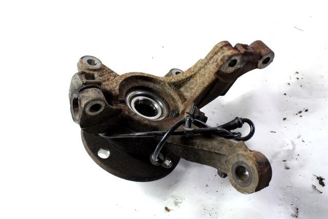 VRTLJIVI LEZAJ DESNO / PESTO KOLESA Z LEZAJEM SPREDAJ OEM N. 1771022 ORIGINAL REZERVNI DEL FORD FIESTA CB1 CNN MK6 (09/2008 - 11/2012) BENZINA/GPL LETNIK 2010