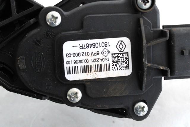 PEDALI OEM N. 180108467R ORIGINAL REZERVNI DEL RENAULT CLIO B7 SCE MK5 (DAL 2019)BENZINA LETNIK 2021