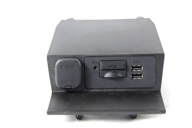 USB / AUX OEM N. BHP1-669U0 ORIGINAL REZERVNI DEL MAZDA 3 MK3 BM BN (2013 - 2019)DIESEL LETNIK 2013