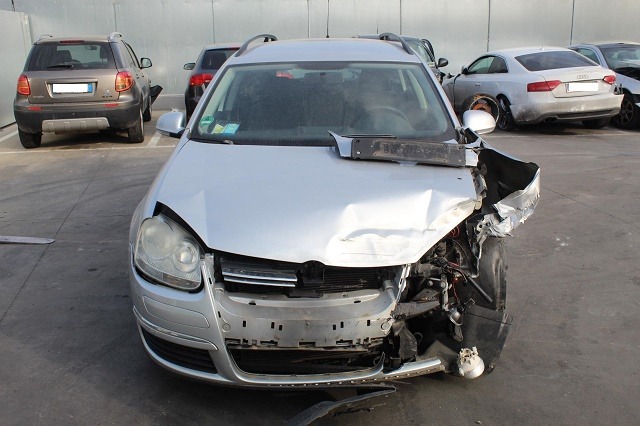 VOLKSWAGEN GOLF 5 SW 1.9 D 77KW 5M 5P (2008) RICAMBI IN MAGAZZINO