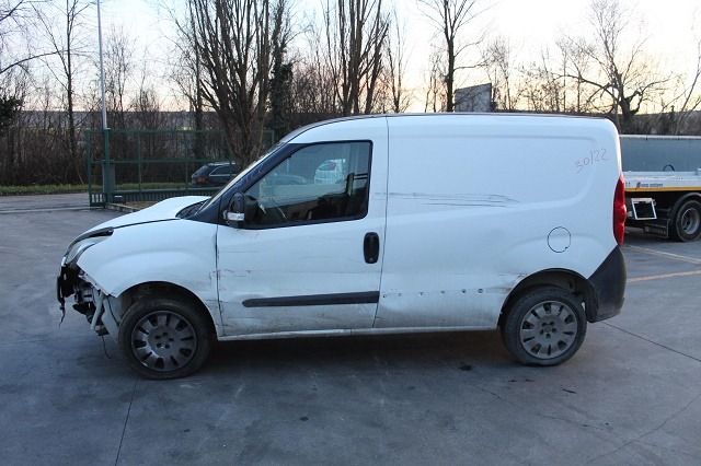 FIAT DOBLO 2.0 D 99KW 6M 2P (2015) RICAMBI IN MAGAZZINO