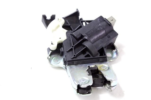 ZAKLEPANJE PRTLJA?NIH VRAT  OEM N. 4F5827505D ORIGINAL REZERVNI DEL AUDI A5 8T COUPE/5P (2007 - 2011) DIESEL LETNIK 2008