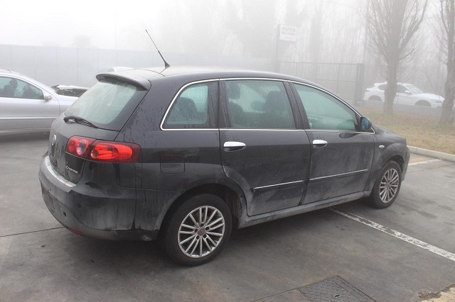 FIAT CROMA 1.9 D 110KW AUT 5P (2010) RICAMBI IN MGAZZINO