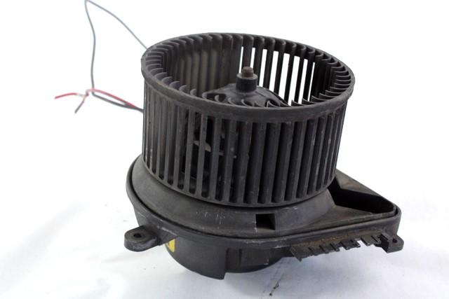 VENTILATOR  KABINE  OEM N. A0018305608 ORIGINAL REZERVNI DEL MERCEDES SPRINTER W901 B904 (1995 - 2006)DIESEL LETNIK 1997