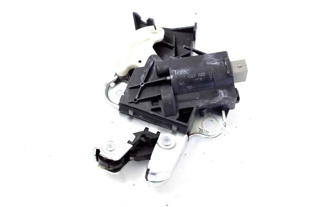 ZAKLEPANJE PRTLJA?NIH VRAT  OEM N. 4F5827505D ORIGINAL REZERVNI DEL AUDI A5 8T COUPE/5P (2007 - 2011) BENZINA LETNIK 2010