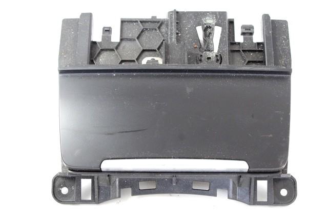 PEPELNIK / DRZALA ZA PIJACO OEM N. 8K0857951 ORIGINAL REZERVNI DEL AUDI A5 8T COUPE/5P (2007 - 2011) BENZINA LETNIK 2010