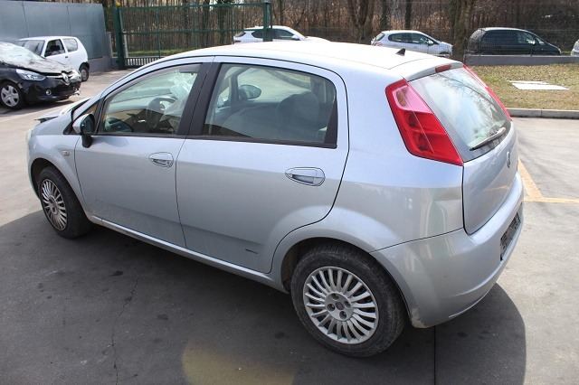 FIAT GRANDE PUNTO 1.2 B 48KW 5M 5P (2007) RICAMBI IN MAGAZZINO