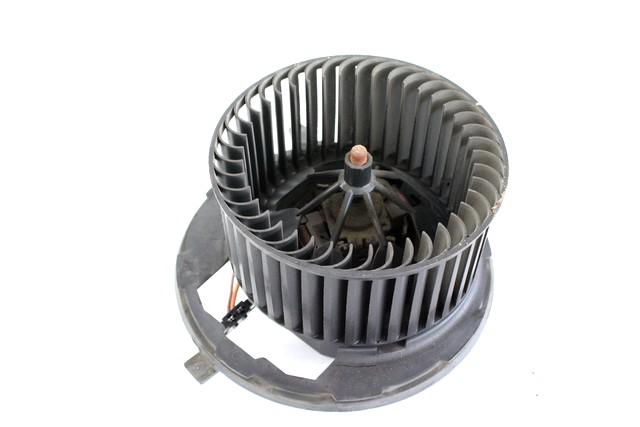 VENTILATOR  KABINE  OEM N. 3C1820015Q ORIGINAL REZERVNI DEL VOLKSWAGEN PASSAT B7 362 365 BER/SW (10/2010 - 2015)BENZINA/METANO LETNIK 2011