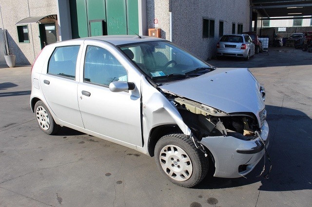 FIAT PUNTO 1.2 B 44KW 5M 5P (2007) RICAMBI IN MAGAZZINO