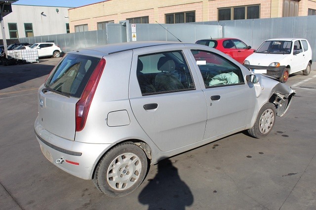 FIAT PUNTO 1.2 B 44KW 5M 5P (2007) RICAMBI IN MAGAZZINO