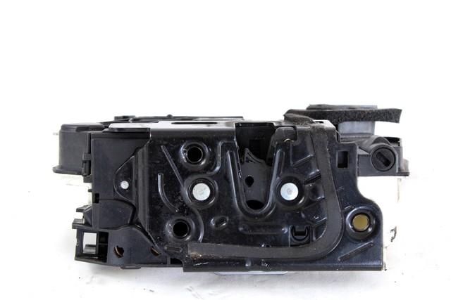 CENTRALNI ZAKLEP SPREDNJIH VRAT  OEM N. 5K1837016 ORIGINAL REZERVNI DEL VOLKSWAGEN GOLF VI 5K1 517 AJ5 MK6 (2008-2012) DIESEL LETNIK 2008