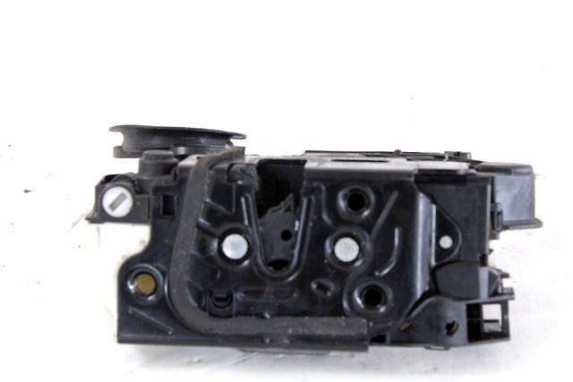 CENTRALNA KLJUCAVNICA ZADJIH LEVIH VRAT OEM N. 5K4839015B ORIGINAL REZERVNI DEL VOLKSWAGEN GOLF VI 5K1 517 AJ5 MK6 (2008-2012) DIESEL LETNIK 2008