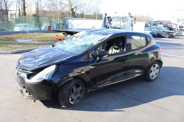 RENAULT CLIO 1.2 B 54KW 5M 5P (2015) RICAMBI IN MAGAZZINO