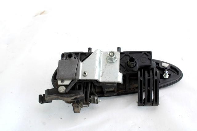 ZUNANJA KLJUKA ZADNJA DESNA VRATA OEM N. 735470946 ORIGINAL REZERVNI DEL FIAT PUNTO 199 MK3 (2011 - 2017)DIESEL LETNIK 2015