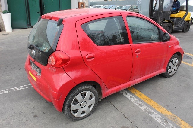 TOYOTA AYGO 1.0 B 50KW 5M 5P (2007) RICAMBI IN MAGAZZINO