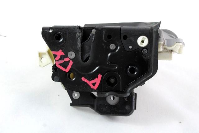 CENTRALNI ZAKLEP SPREDNJIH VRAT  OEM N. 4F1837016 ORIGINAL REZERVNI DEL AUDI A3 MK2R 8P 8PA 8P1 8P7 (2008 - 2012)DIESEL LETNIK 2012