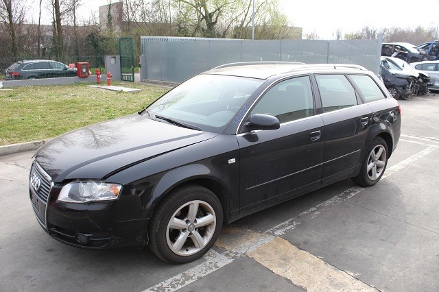 AUDI A4 SW 2.0 D 103KW AUT 5P (2006) RICAMBI IN MAGAZZINO