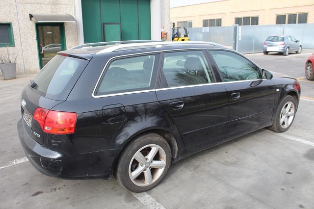 AUDI A4 SW 2.0 D 103KW AUT 5P (2006) RICAMBI IN MAGAZZINO