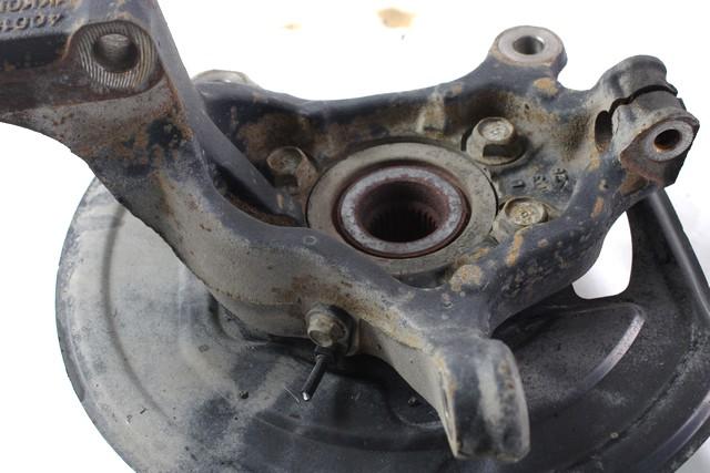 LEVI VRTLJIVI LEZAJ / PESTO KOLESA Z LEZAJEM SPREDAJ OEM N. 400151KK0H ORIGINAL REZERVNI DEL NISSAN JUKE F15 (2010 - 2019) DIESEL LETNIK 2012