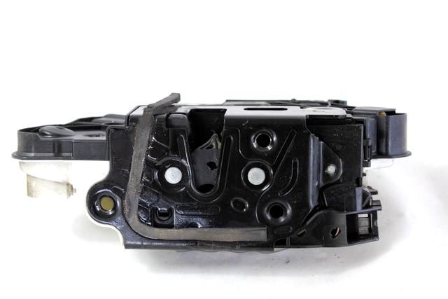 CENTRALNO ZAKLEPANJE PREDNIH LEVIH VRAT OEM N. 5N1837015E ORIGINAL REZERVNI DEL VOLKSWAGEN TIGUAN 5N MK1 R (2011 - 2016)  DIESEL LETNIK 2012