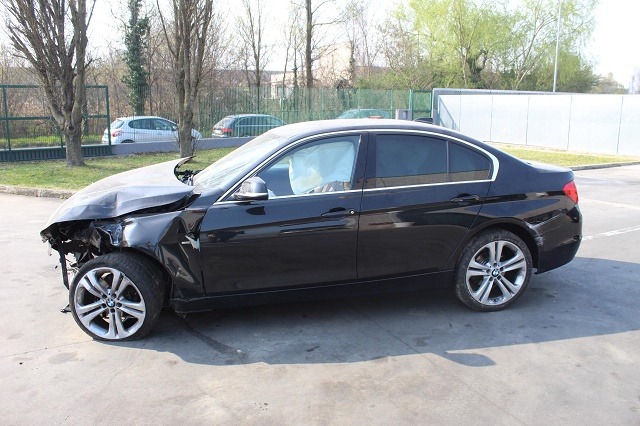 BMW 320D F30 2.0 D 135KW AUT 4P (2012) RICAMBI IN MAGAZZINO