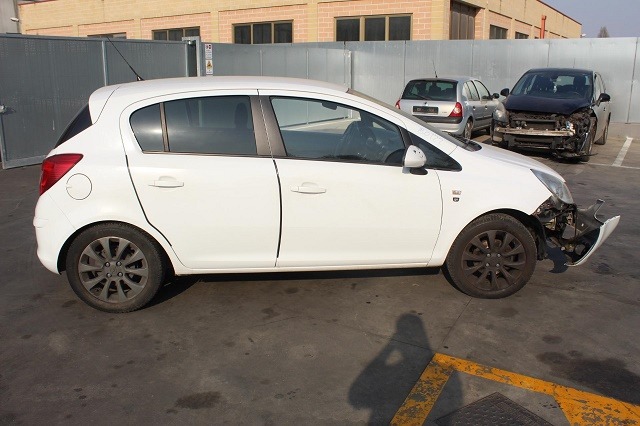 OPEL CORSA 1.2 G 59KW 5M 3P (2010) RICAMBI IN MAGAZZINO