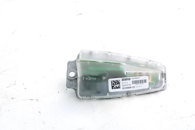 ANTENA ZA NAVIGACIJO / GPS OEM N. 9226896 ORIGINAL REZERVNI DEL BMW SERIE 3 F30/F31 BER/SW (2012 - 2019) DIESEL LETNIK 2012