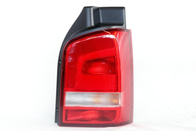 ZADNJI DESNI ZAROMETI OEM N. 7E5945096E ORIGINAL REZERVNI DEL VOLKSWAGEN TRANSPORTER T5 / CARAVELLE (2003 - 2015) LETNIK 2013