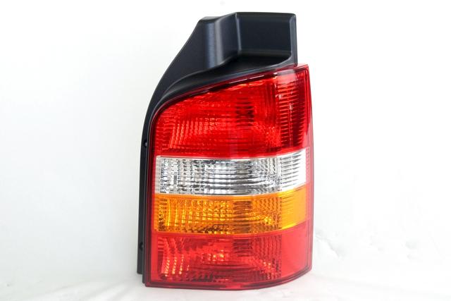 ZADNJI DESNI ZAROMETI OEM N. 7H0945096J ORIGINAL REZERVNI DEL VOLKSWAGEN TRANSPORTER T5 / CARAVELLE (2003 - 2015)DIESEL LETNIK 2008