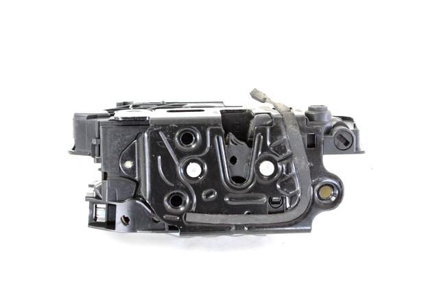 CENTRALNO ZAKLEPANJE ZADNJIH DESNIH VRAT OEM N. 5N0839016D ORIGINAL REZERVNI DEL VOLKSWAGEN TIGUAN 5N MK1 (2007 - 2011)DIESEL LETNIK 2010