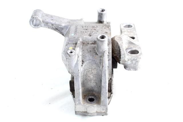 NOSILCI MOTORJA/DRUGO OEM N. 5N0199262E ORIGINAL REZERVNI DEL VOLKSWAGEN TIGUAN 5N MK1 (2007 - 2011)DIESEL LETNIK 2010