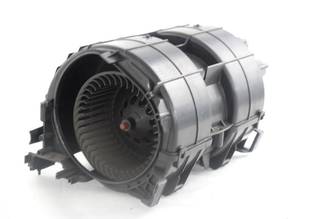 VENTILATOR  KABINE  OEM N. 272109961R ORIGINAL REZERVNI DEL RENAULT SCENIC XMOD / SCENIC JZ0/1 MK3 (2009 - 2012) DIESEL LETNIK 2012