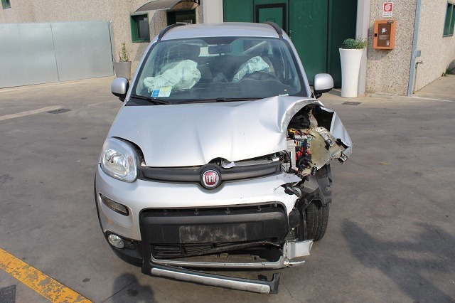 FIAT PANDA 1.3 D 4X4 55KW 5M 5P (2013) RICAMBI IN MAGAZZINO 